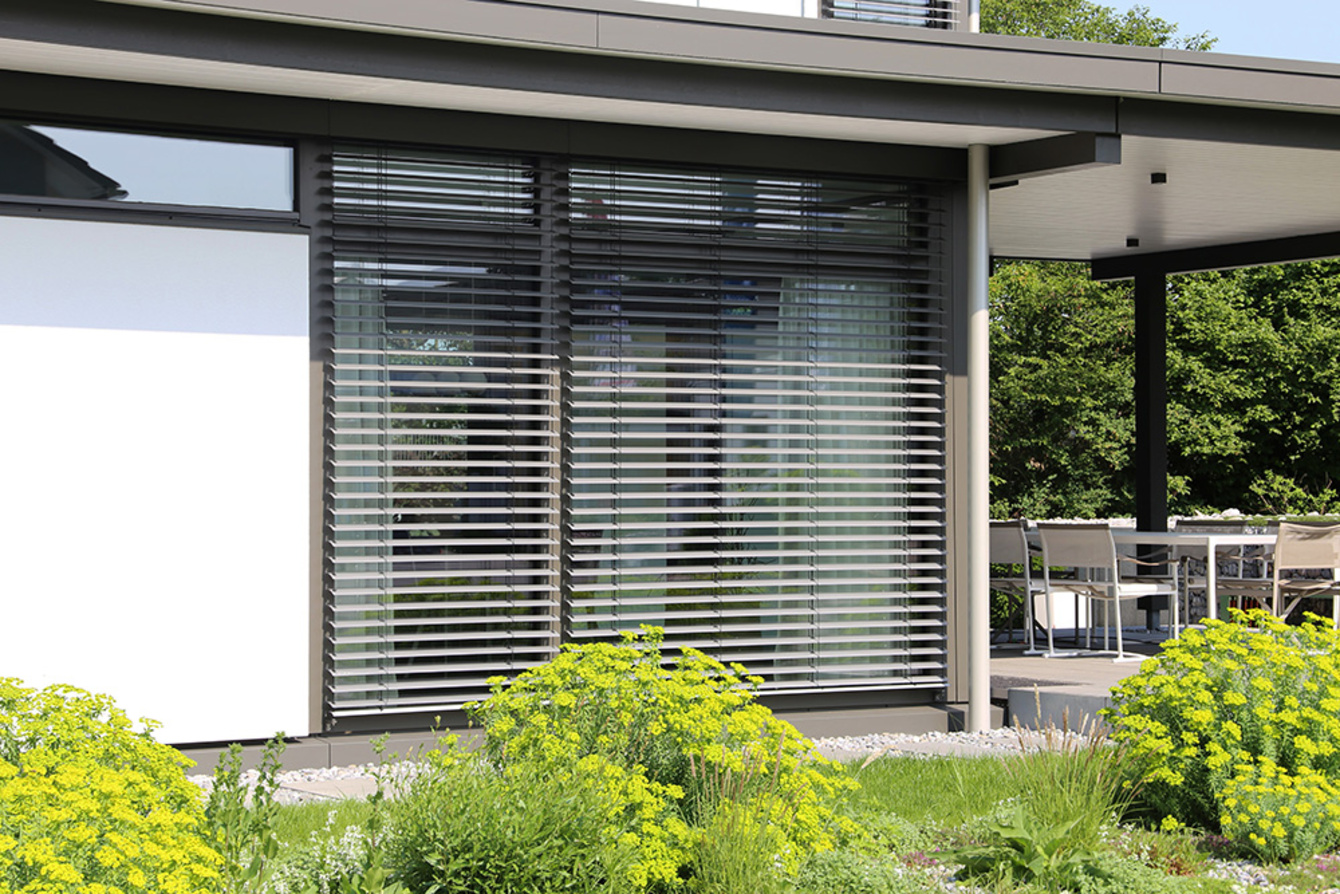 Rollladen­steuerung bei Elektro Krapf GmbH & Co.KG in Vohenstrauß